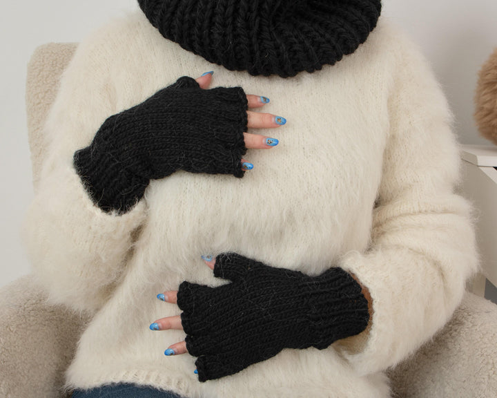 Woolen Mittens – Hand-Knitted Itchy Wool Fingerless Winter Gloves T1346