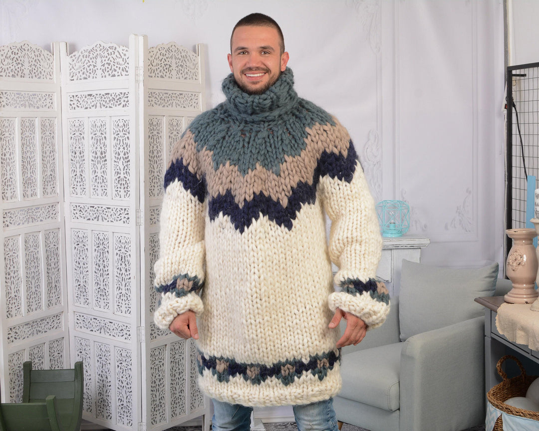 Colourful Men’s Merino Sweater – Hand-Knitted Norwegian Soft Nordic Jumper T801