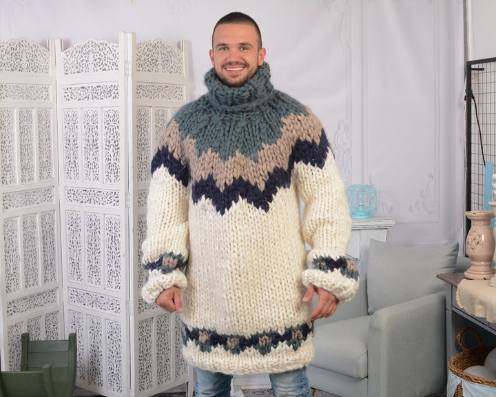 Colourful Men’s Merino Sweater – Hand-Knitted Norwegian Soft Nordic Jumper T801