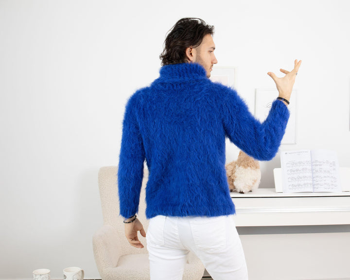 Fluffy Suri Alpaca Sweater – Hand-Knitted Fuzzy Jumper from Long-Haired Yarn T1326