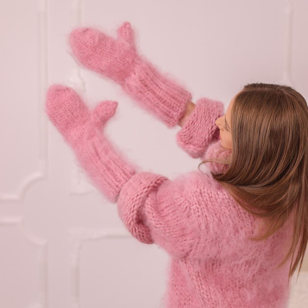 Pink Mohair Mittens – Hand Knitted 6-Strand Fluffy Gloves with Ribbed Cuff T2012