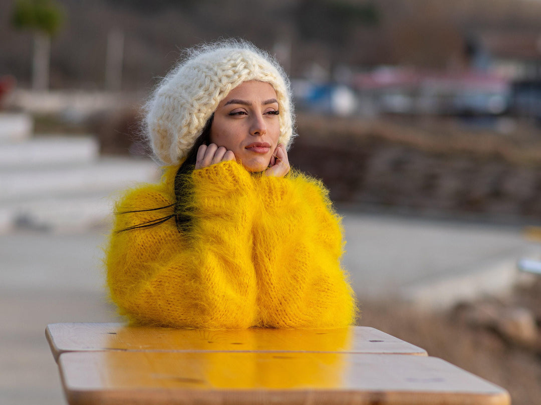 8-Strand Mohair Hat – Hand Knitted Fluffy Winter Beanie T1189