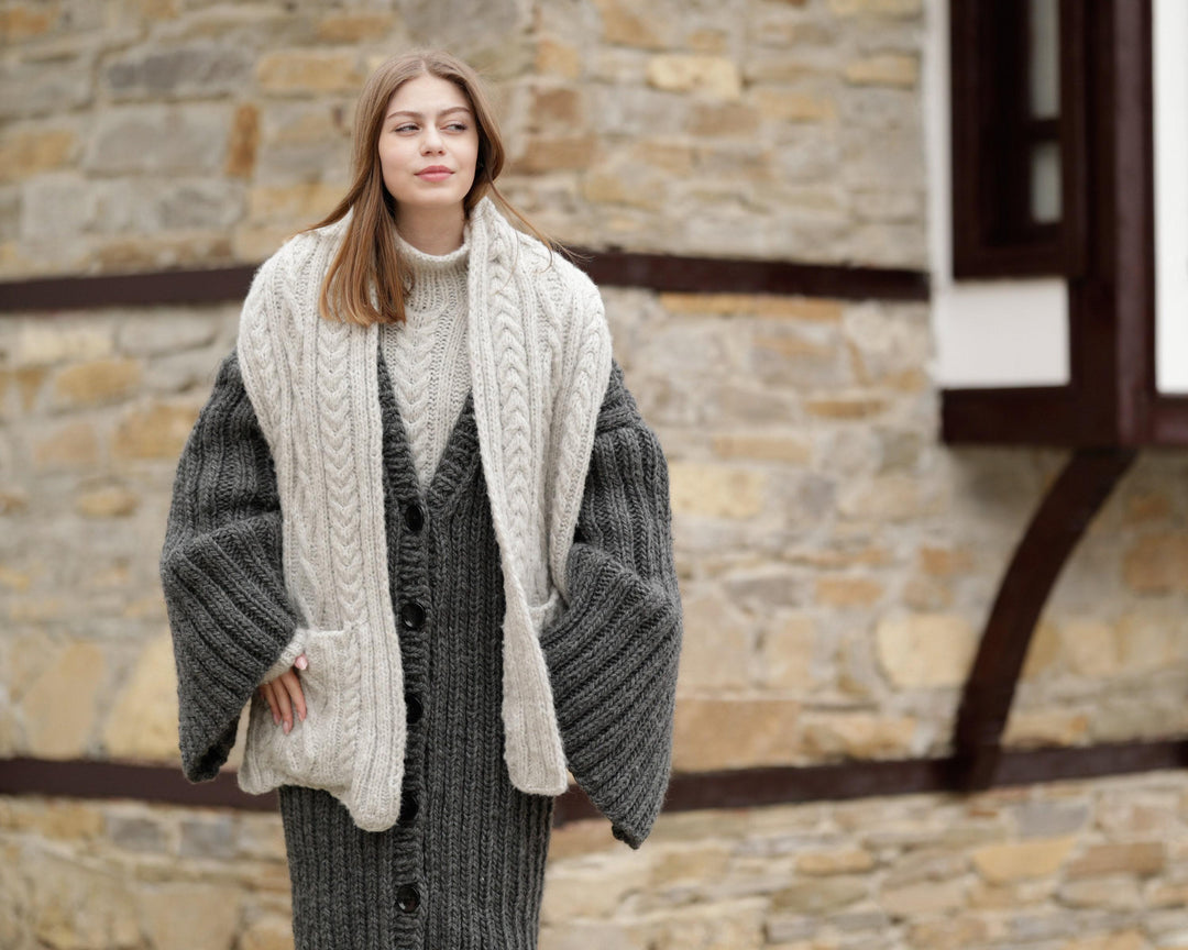 Baby Alpaca Merino Scarf – Extra Soft Knitted Wrap with Pockets T1363