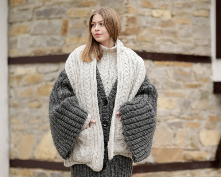 Baby Alpaca Merino Scarf – Extra Soft Knitted Wrap with Pockets T1363