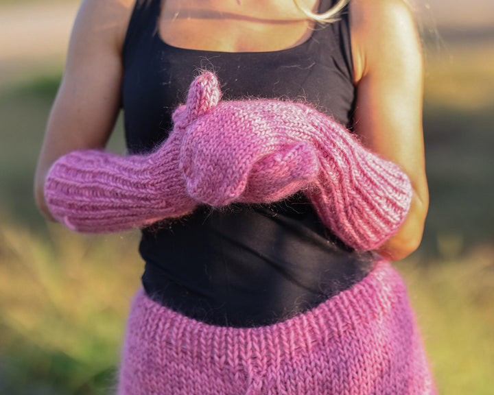Pink Wool Mohair Mittens – Hand Knitted Fluffy Soft Winter Gloves T1486