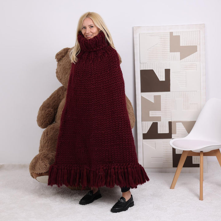 Chunky Merino Wool Poncho – Hand Knitted Roving Yarn Cape with Cowlneck T1853
