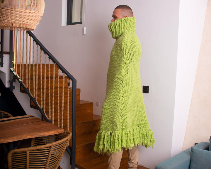 Green Wool Poncho – Hand Knitted Chunky Knit Body Cover T812M