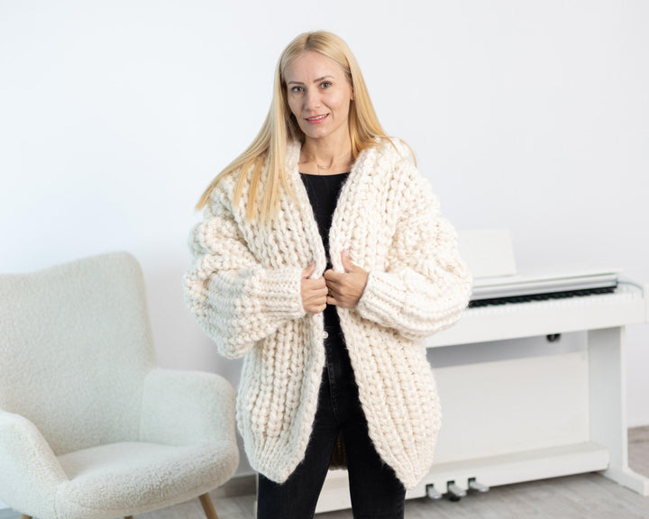 Extra Chunky Cardigan – 15-Strand Hand Knitted Alpaca Merino Wool Blend T1538