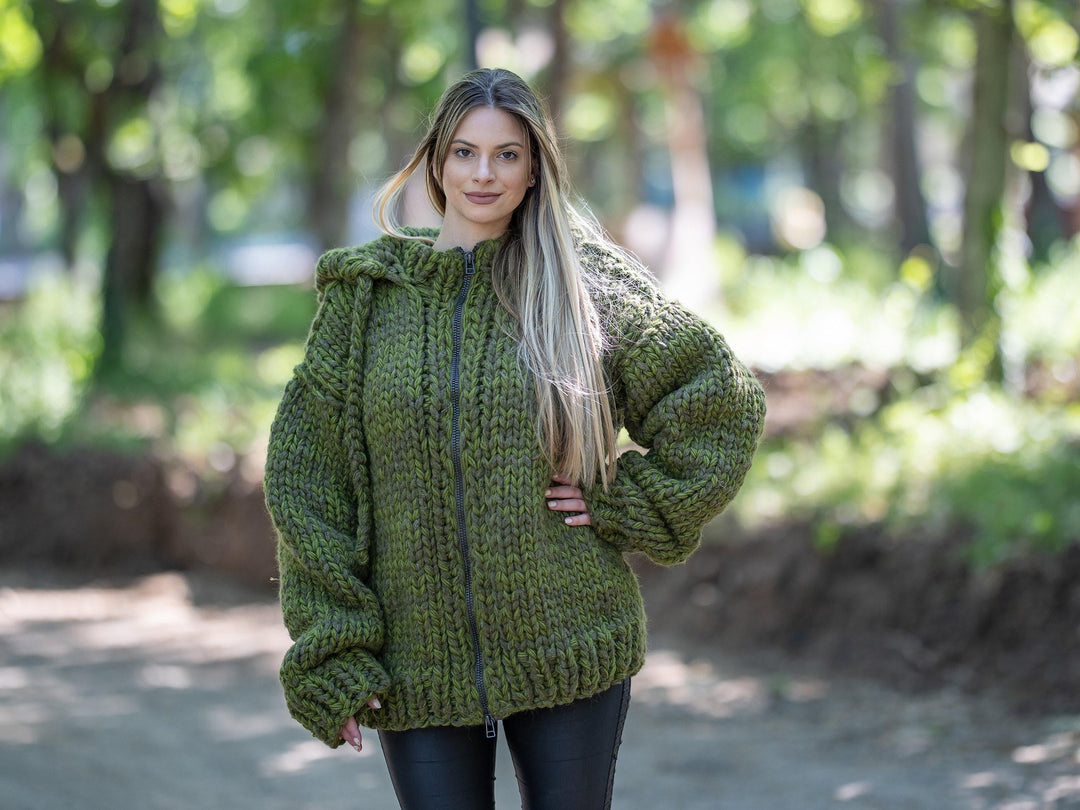 Extra Chunky Wool Cardigan – 14-Strand Hand Knitted Alpaca Merino Blend T1211