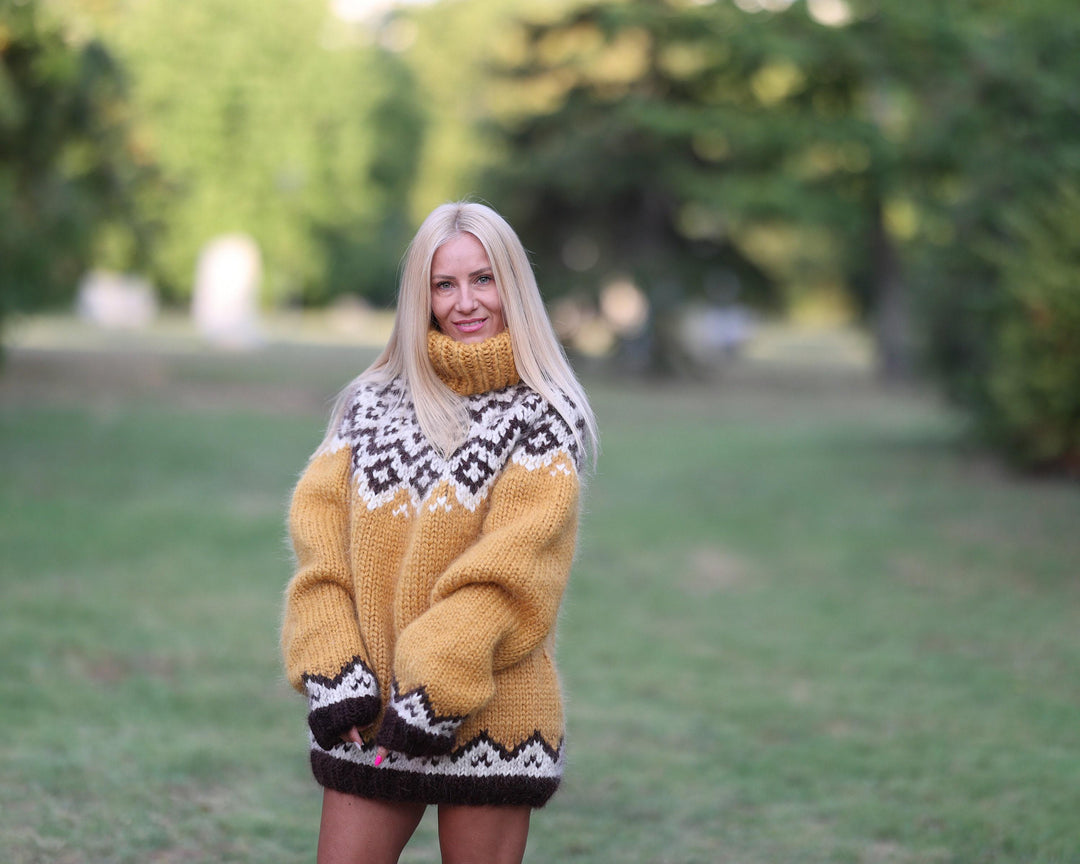 Super Chunky Nordic Mohair Sweater, Hand Knitted 10-Strand Icelandic Pullover T1460