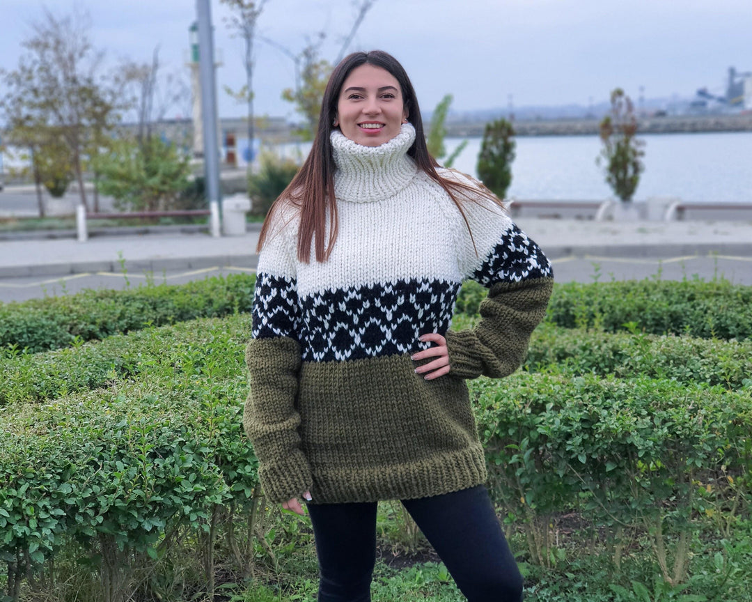 Heavy Nordic Wool Sweater, Hand Knitted 5-Strand Chunky Icelandic Pullover T919