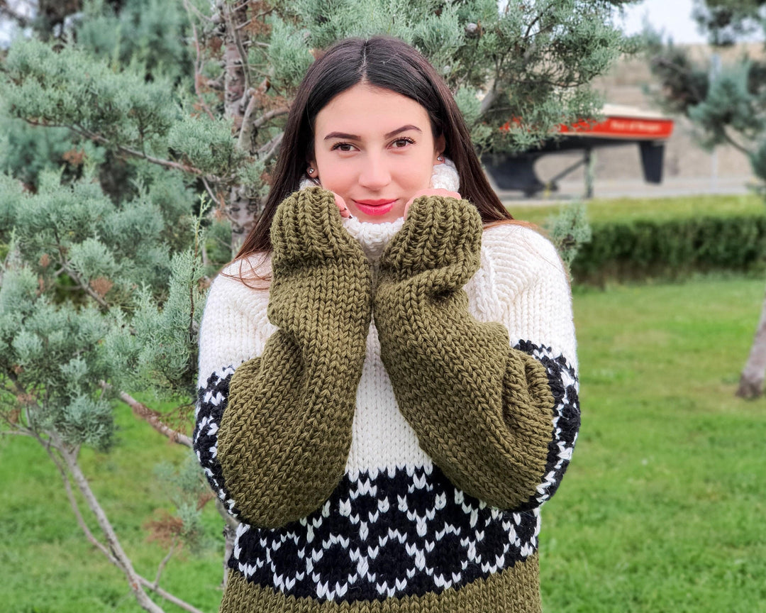 Heavy Nordic Wool Sweater, Hand Knitted 5-Strand Chunky Icelandic Pullover T919