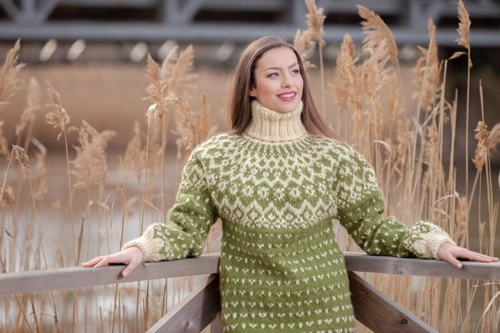 Green Wool Sweater – Hand Knitted Icelandic Nordic Pullover T438