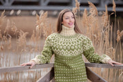 Pull nordique islandais tricoté main en laine verte T438