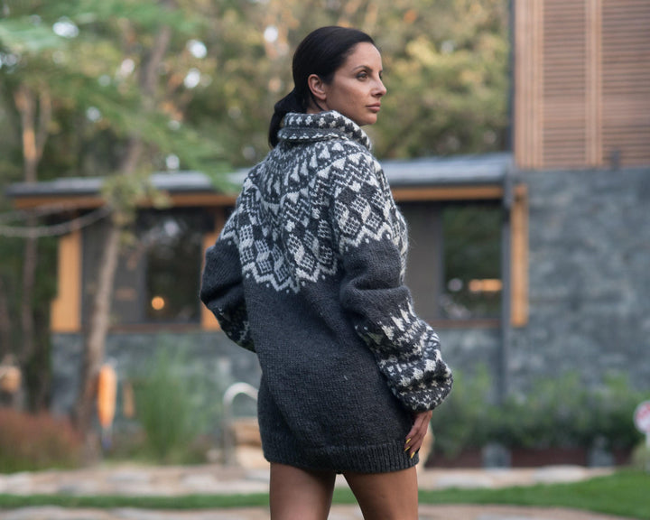 Lopi Wool Sweater – Hand Knitted Icelandic Gray Pullover T822W