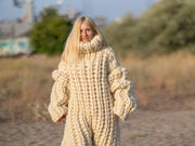 Handgestrickter Wolle Catsuit – Grobstrick Rollkragen Overall T1242