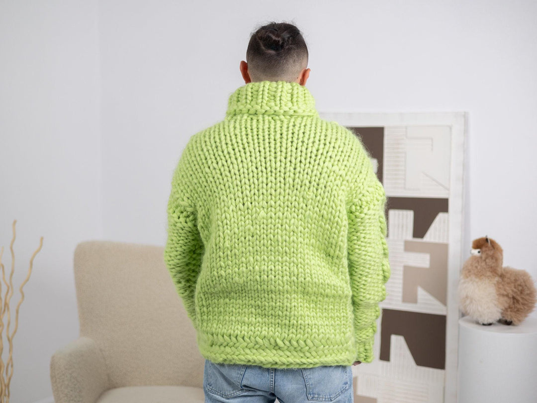 Thick Knit Soft Merino  SWEATER in Apple Green   T1669