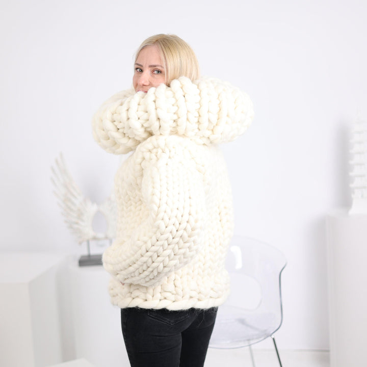 Extra Chunky Merino Wool Sweater, Hand Knitted Cream Turtleneck Pullover T1626