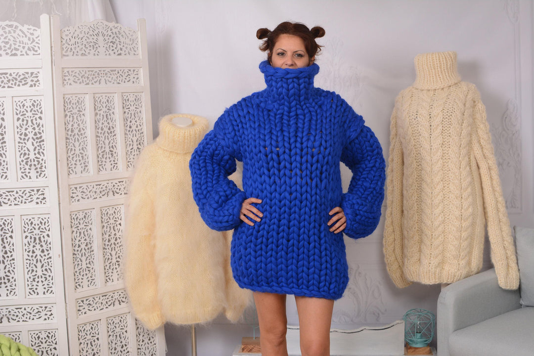 Super Chunky Merino Wool Sweater, Hand Knitted Giant Pullover T757