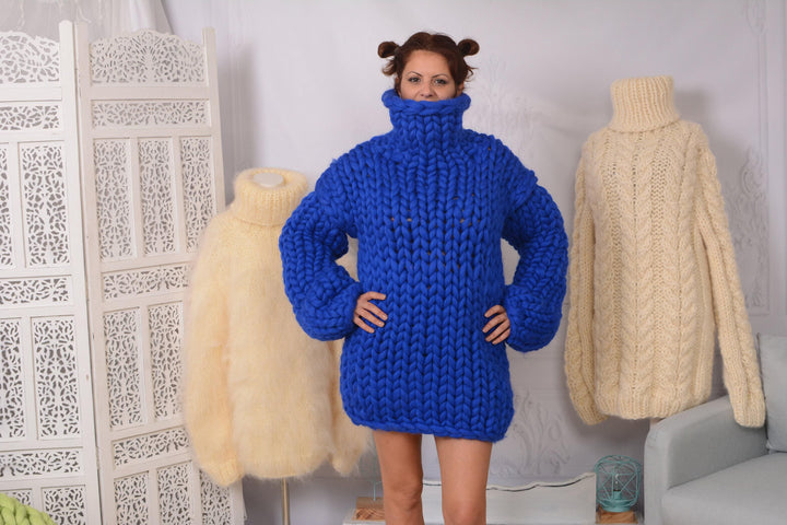 Super Chunky Merino Wool Sweater, Hand Knitted Giant Pullover T757