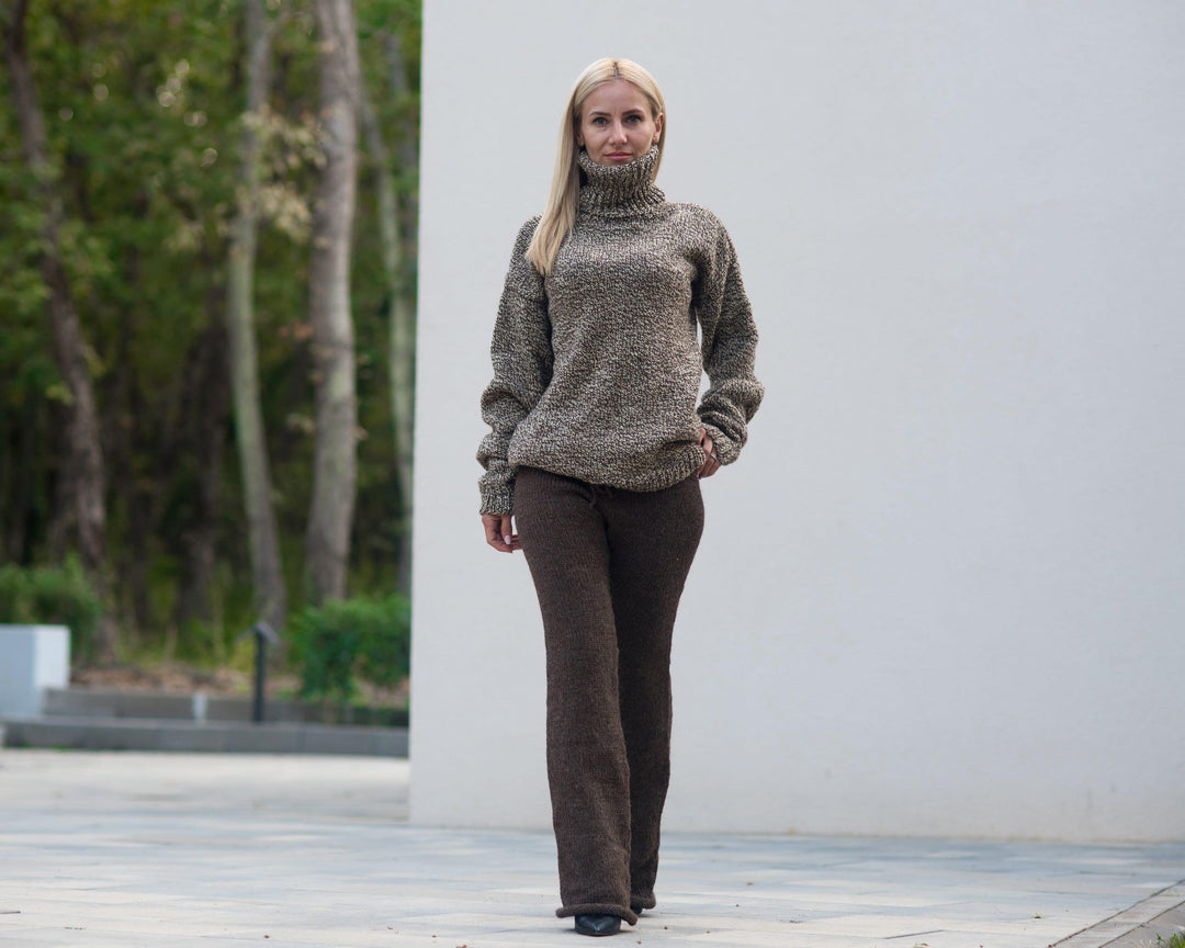 Brown Wool Knit Leggings – Hand Knitted Women's Wool Joggers T881