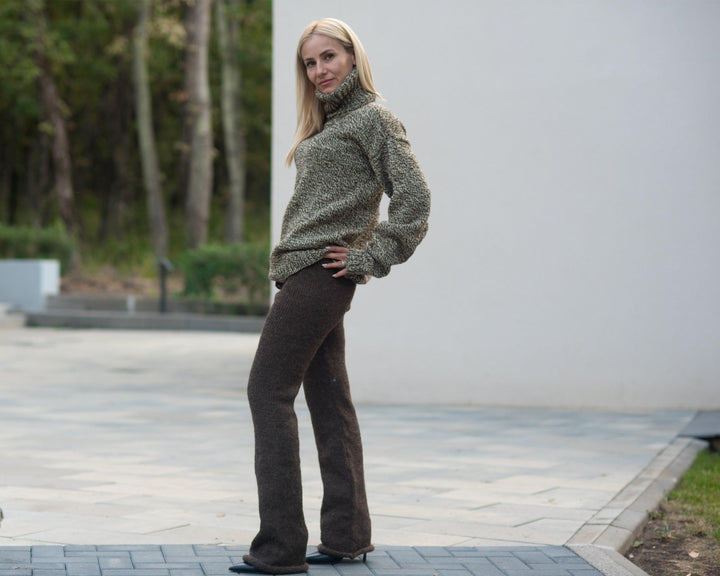 Brown Wool Knit Leggings – Hand Knitted Women's Wool Joggers T881
