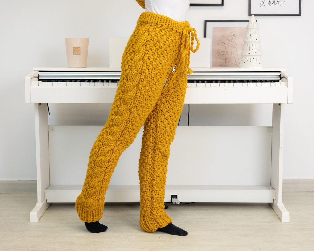 Chunky Wool Knit Pants, Hand Knitted Raw Itchy Wool Joggers for Women T1314