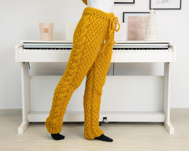 Chunky Wool Knit Pants, Hand Knitted Raw Itchy Wool Joggers for Women T1314