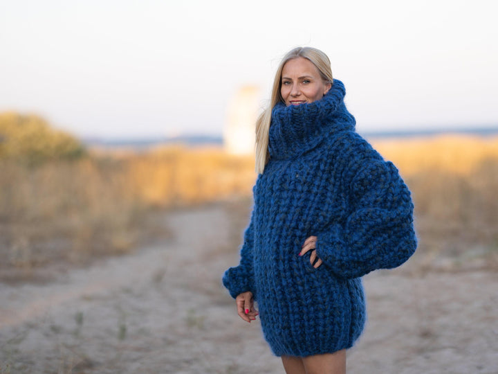 Chunky Blue Mohair Alpaca Merino Sweater, Hand Knitted 10-Strand Pullover T1250