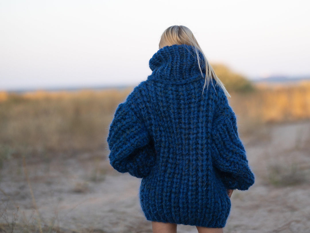 Chunky Blue Mohair Alpaca Merino Sweater, Hand Knitted 10-Strand Pullover T1250