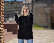 Schwarzer italienischer Angorapullover, handgestrickter flauschiger Pullover T1432