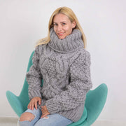 Un disponible en taille 3XL, pull gris en grosse laine - Col roulé de 50 cm T1877