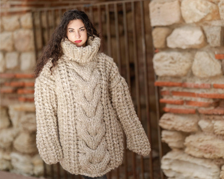 Super Chunky Alpaca Wool Sweater, Hand Knitted 26-Strand Thick Pullover T1392