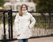 One Available in Size XL – Chunky 100% Wool Cable-Knit Sweater T1364R