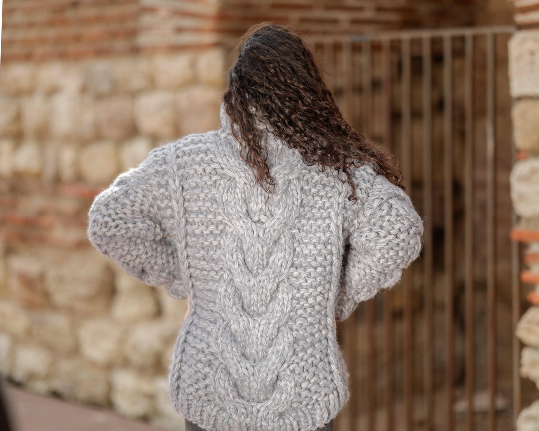 Super Chunky Alpaca Wool Sweater, Hand Knitted 23-Strand Thick Pullover T1394