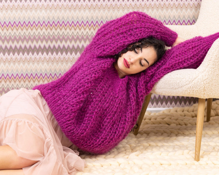 Loose Knit Mohair Sweater – Hand-Knitted English Rib Oversized V-Neck Fisherman Pullover T1546