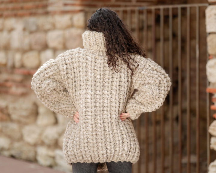 Super Chunky Alpaca Wool Sweater, Hand Knitted 26-Strand Thick Pullover T1391