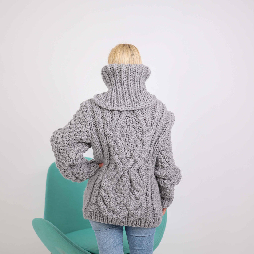 One available in size 3XL, Gray Chunky Wool Sweater - Turtleneck of 50 cm T1877