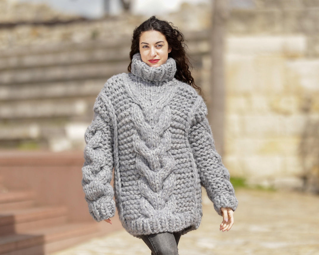 Super Chunky Alpaca Wool Sweater, Hand Knitted 23-Strand Thick Pullover T1394