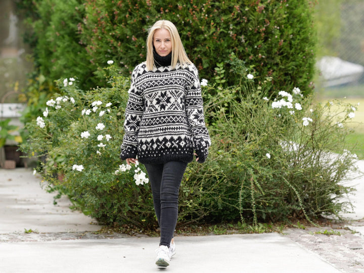 Norwegian Wool Sweater, Hand Knitted Icelandic Jumper, Chunky Nordic Wool Pullover T1123