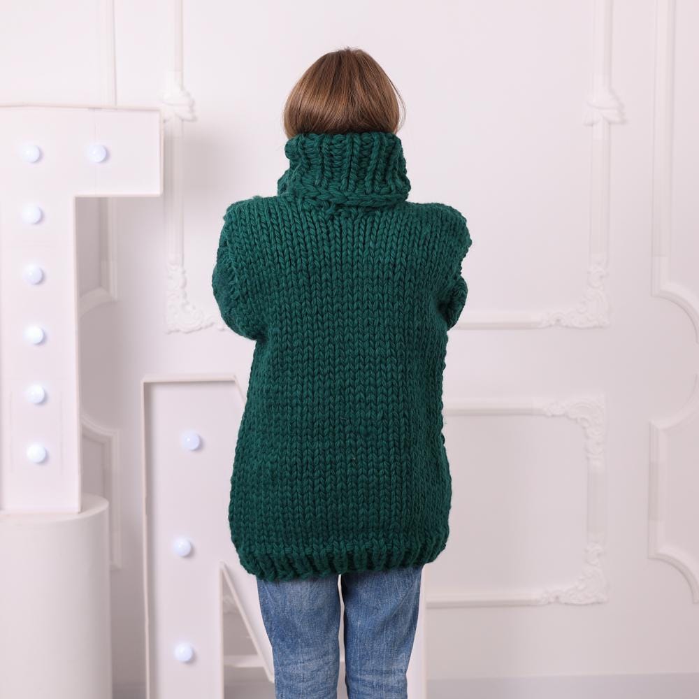 One available in size 5XL , Chunky Green Wool Sweater, Hand Knitted 5 Strand T2046