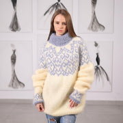 Cremegrauer isländischer Mohair Lopi Pullover Handgestrickt Gemusterter Pullover T2068