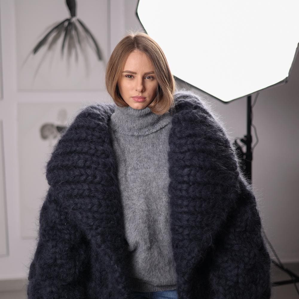 25-Strand Mohair Cardigan with Oversized Collar and Honeycomb Knit Coat T2073