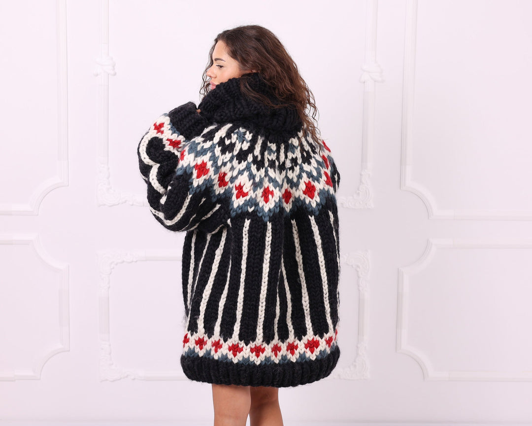 Black multicolour merino roving Nordic sweater back view with 50 cm turtleneck