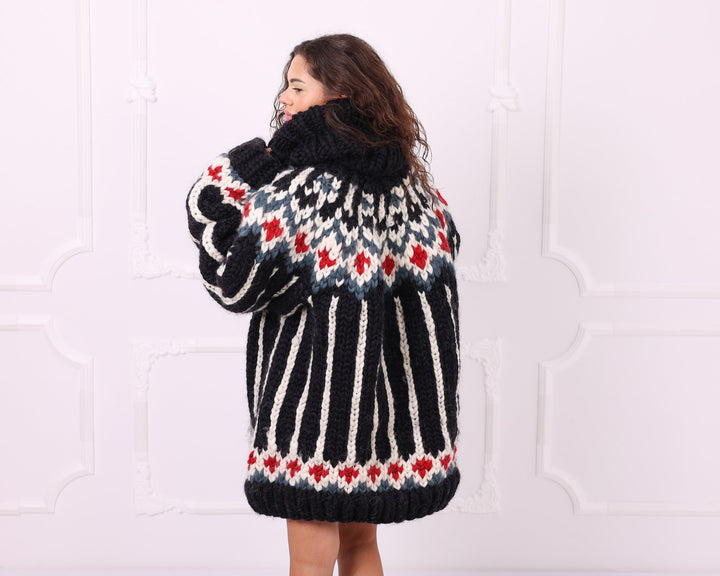 Black multicolour merino roving Nordic sweater back view with 50 cm turtleneck