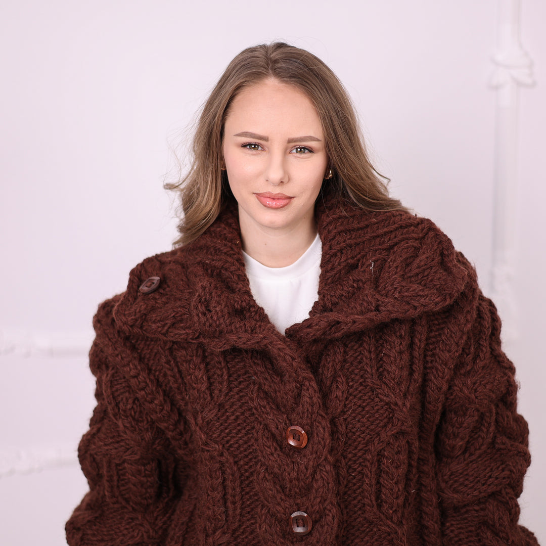 Brown wool cable cardigan T2388 collar and button detail