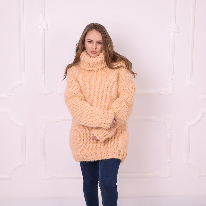 Soft peach hand knit mohair wool turtleneck sweater T2396 voluminous sleeve detail