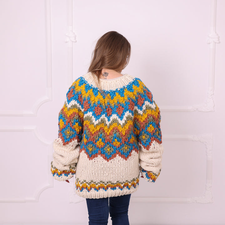 Multicolor chunky raw wool Nordic sweater back view T2401