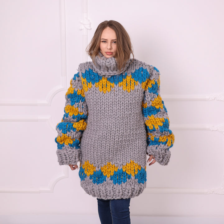 Grey 10-strand wool Nordic turtleneck sweater front view T2402