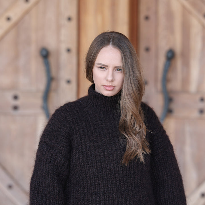 Black brown fuzzy kid mohair sweater T2420 neckline detail